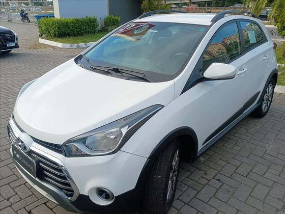 HYUNDAI HB20X 1.6 16V STYLE FLEX 4P MANUAL